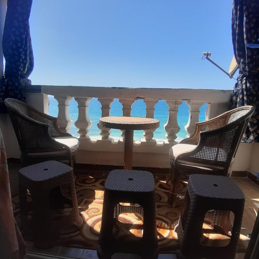 Panorama Apartment With A Charming Sea View Near Alexandria And Burg Elarab Intl Airport With Free Wifi شقة باطلالة ساحرة على البحر اول الساحل الشمالي Luaran gambar